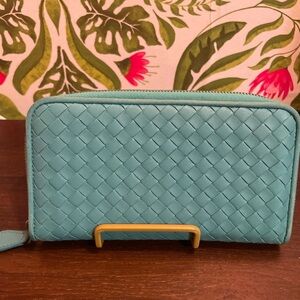 Authentic BOTTEGA VENETA Long Zip-around Leather Wallet Turquoise
